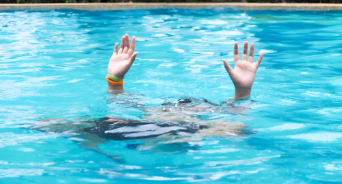 Tragedia a Roma: Cinque Bambini Ricoverati Dopo Incidente in Piscina
